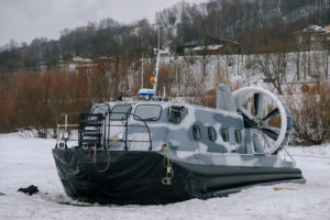 По Волге на воздушной подушке